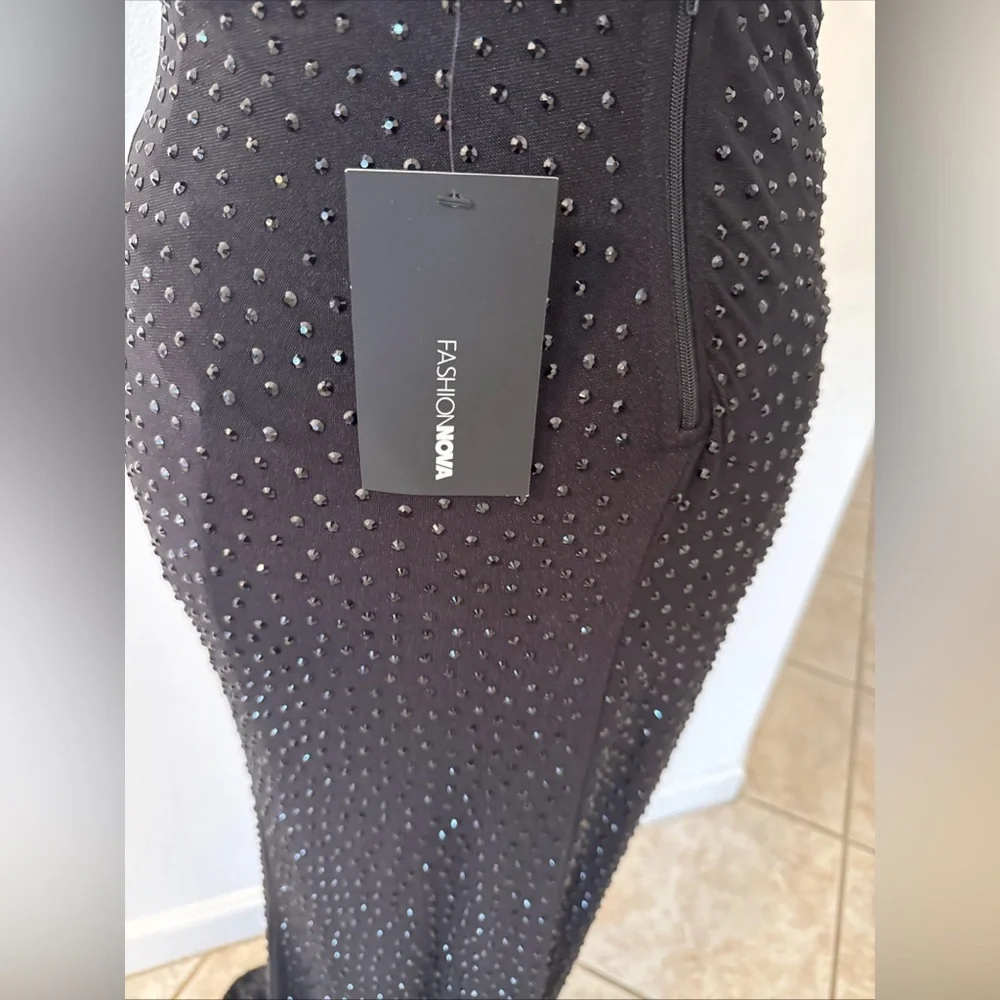 Fashion Nova Black Sleeveless Halter Bodycon Maxi - Picture 5 of 13